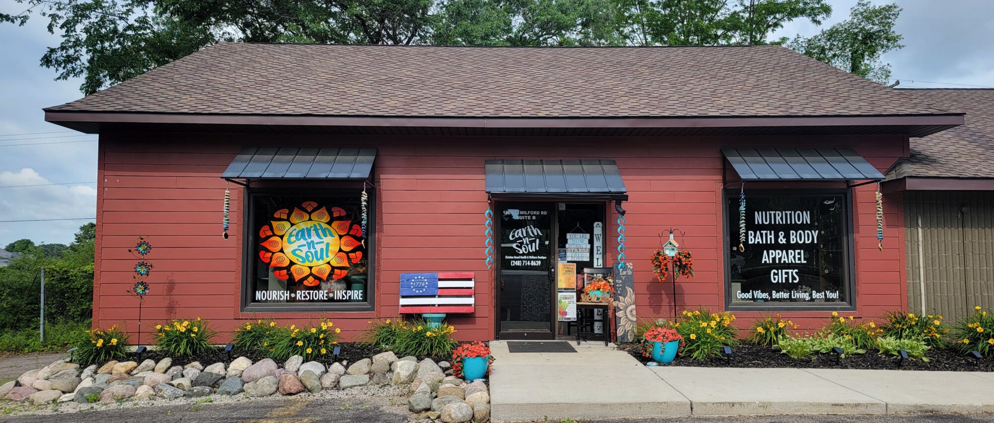 Earth N Soul storefront with colorful signage